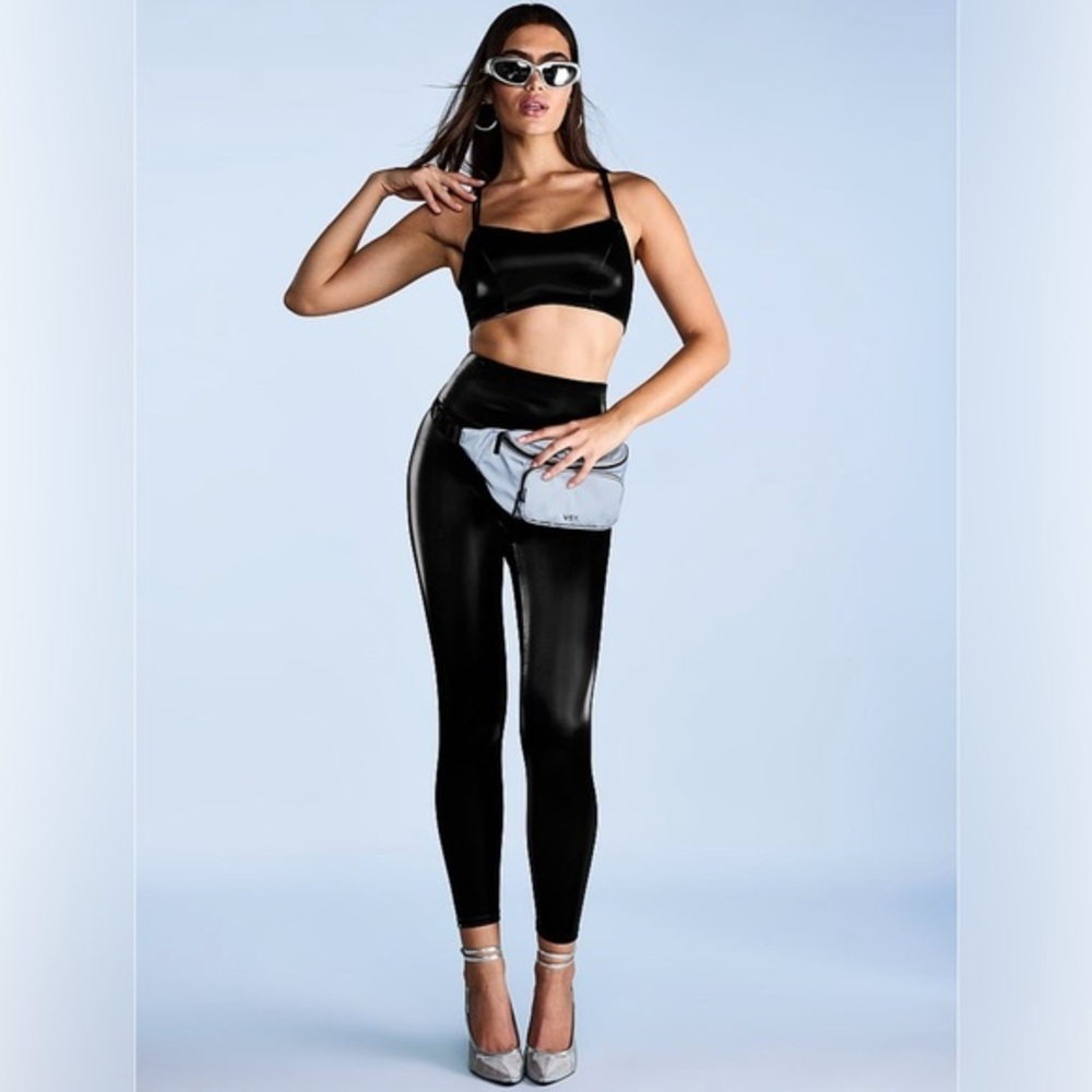 VSX White and Black Belt Bag with Sporty Design